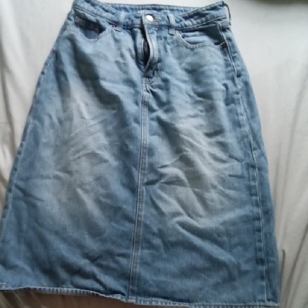 Old Navy Casual Blue Midi A-Line Denim Skirt